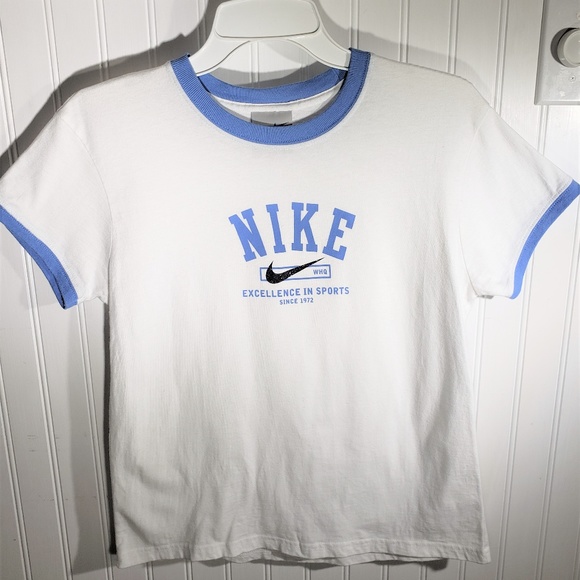 light blue nike shirt women's